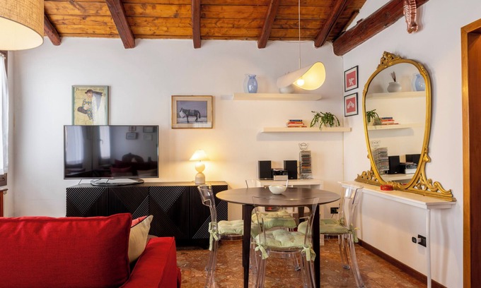Castello Apartamento | Biennale Cute Terrace