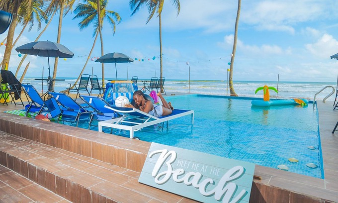 Nzema East Cama Y Desayuno | Venice View Beach Resort
