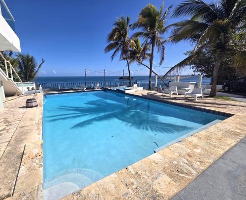 Jarealito Apartamento | Ventana Va104 at Arecibo 681 Ocean Drive
