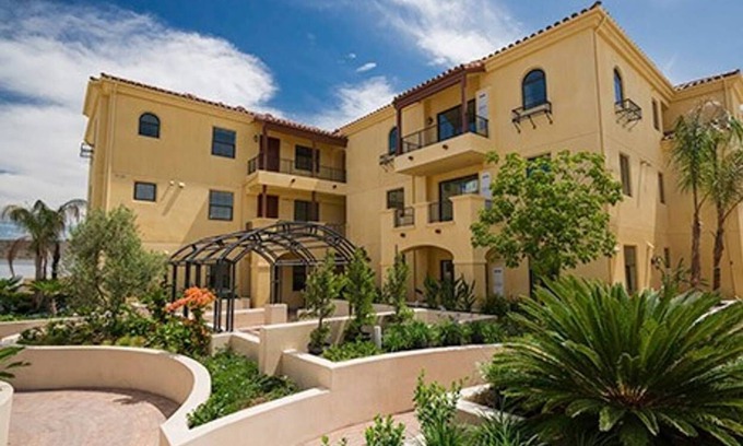 Ventura Condominio | Ventura Downtown Art Loft Style Condo