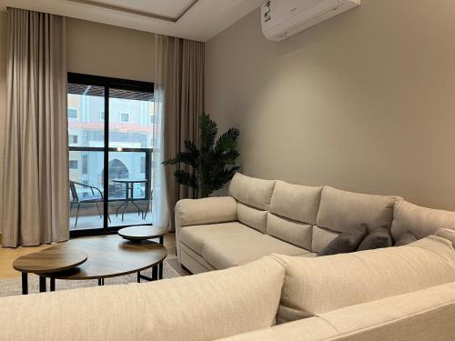 Al Khobar Apartamento | Vera 1 Apartment شقه أنيقه بالخبر بثلاث غرف نوم وصاله تتسع ل 6 اشخاص