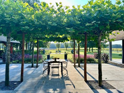 Etten-Leur Apartamento | Verblijf in loft van luxe villa de Vossenberg