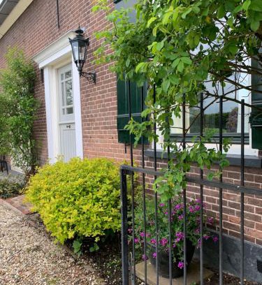 Groot-Ammers Casa | Vernieuwd luxe voorhuis - naast de molens