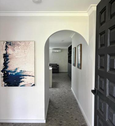 Mandurah Casa | Versatile summer beach house or cosy winter retreat!