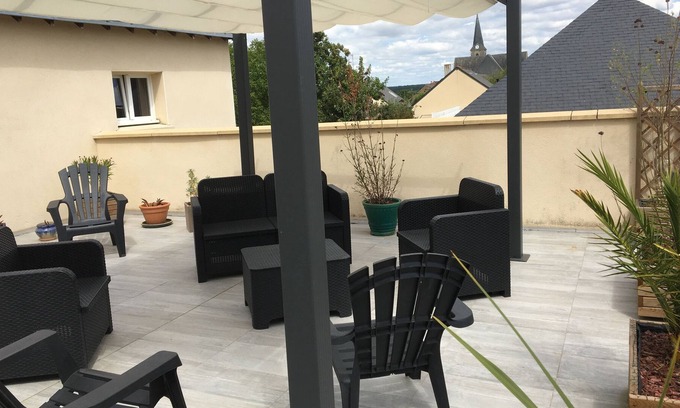 Montreuil-sur-Maine Casa | Muy cómoda casa de campo confortable en el corazón de un pueblo cerca de Mayenne.