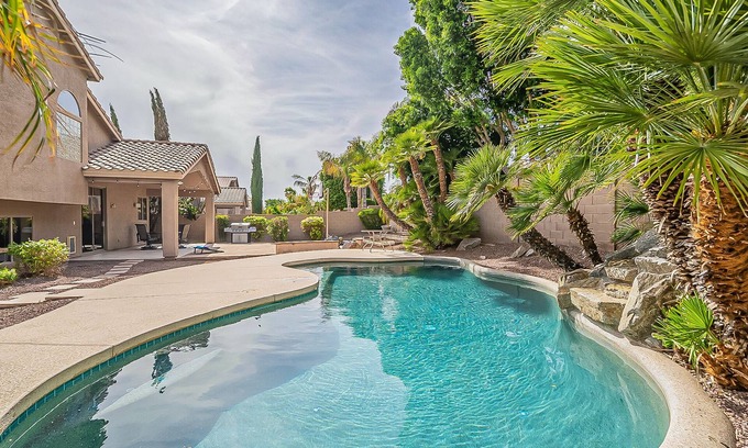 Sierra Verde at Arrowhead Ranch Casa | Very Large 5br, Arrowhead Ranch, Games, Quiet, Relaxing