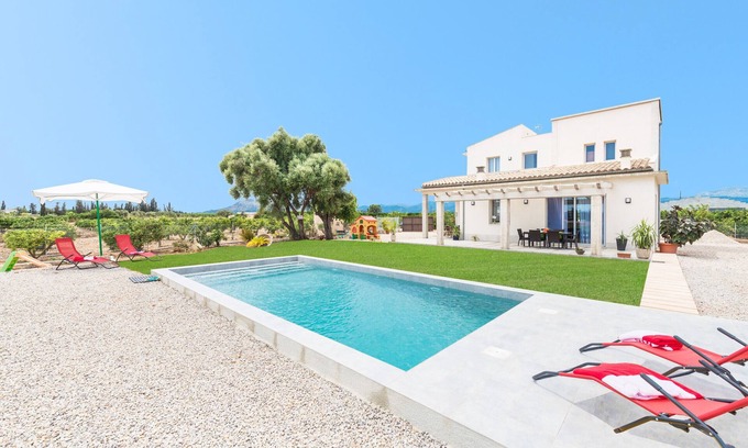 Majorca Villa | V. Villa Albaimar