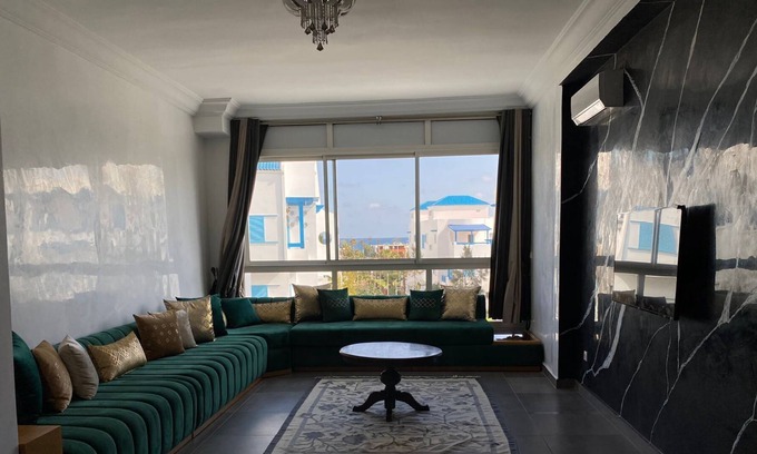 Marina Smir Apartamento | -Very nice apartment, with an extraordinary view in a closed residence.