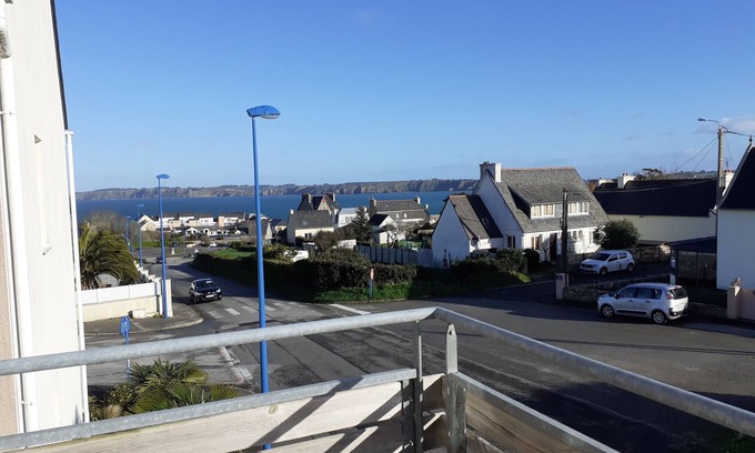 Camaret-sur-Mer Apartamento | VERY NICE DUPLEX WITH SEA VIEW / CLASSIFIED AS TOURIST FURNITURE ***.