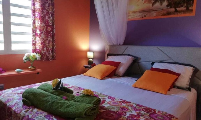 Deshaies Casa | *** *** 2 DORMITORIOS -2 A 5 PERSONAS- PISCINA APART-ACCESS-SEA-SPA-PISCINA