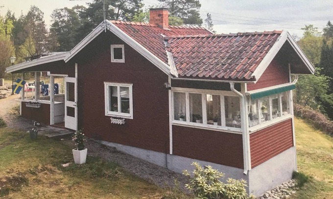 Torshalla Cabaña | Muy bonita casa de vacaciones en fantástica parcela aislada