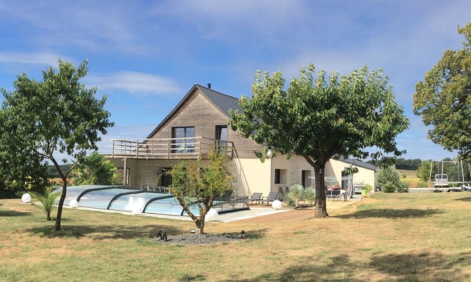Ecuille Casa | Muy bonita casa totalmente reformada y muy luminosa, un refugio
