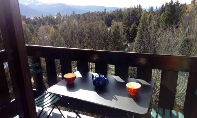 Pyrenees 2000 Apartamento | Alquilo apartamento de deportes de invierno, cómodo, orientado al sur, cerca de tiendas.