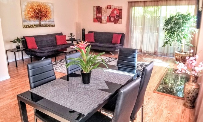 North of Wilshire Apartamento | Very spacious 2 bedrooms + 2 bathrooms in Prime Santa Monica + free parking