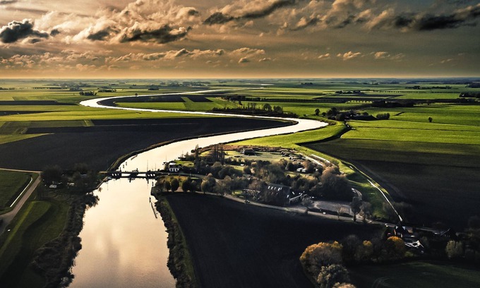 Warfhuizen Casa | Very special holiday home nearby the water