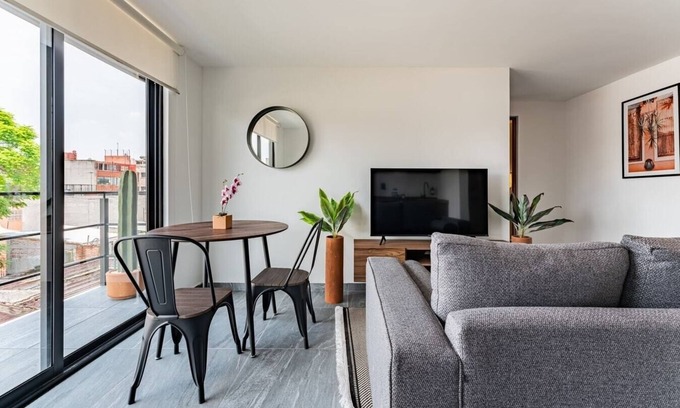 Santa Maria la Ribera Apartamento | VH | Cool apt Sta Ma la Ribera |balcón and gym | 130