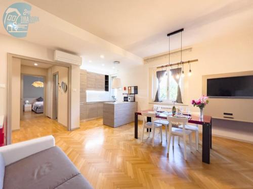 Roiano-Gretta-Barcola-Cologna-Scorcola Apartamento | Viale Miramare 123/1 Tirabora Short Rent