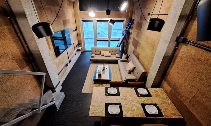 La Coruna Apartamento | VibesCoruña - Loft Industrial Comercio