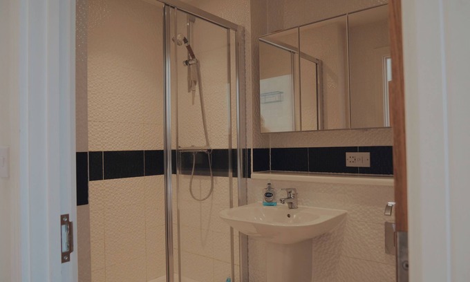 Thamesfield Apartamento | Vibrant 2-bedroom apartment in London