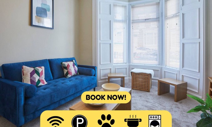 South Shields Casa | Vibrant 3BR Coastal Haven near South Shields Beach