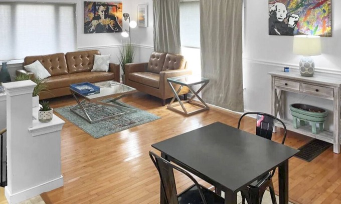 Lancaster Casa | ★ Vibrant Home. Perfect Location.