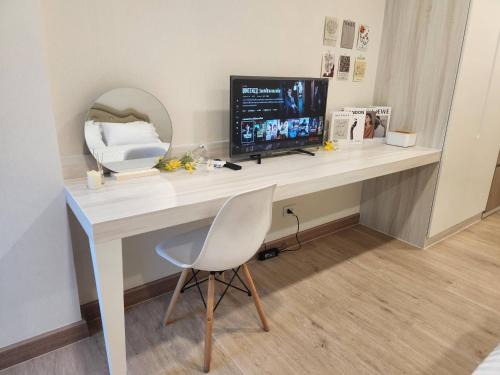 Saen Suk Apartamento | Vicky the east ville Bangsean room 15