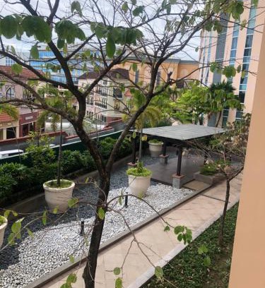 Pinagsama Complejo | Victorian place - Simple yet Luxurious flat in BGC
