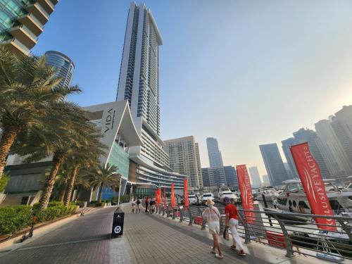 Dubai Marina Apartamento | Vida Dubai Marina & Yachtclub - Marina Sea View, 1BR hotel facilities
