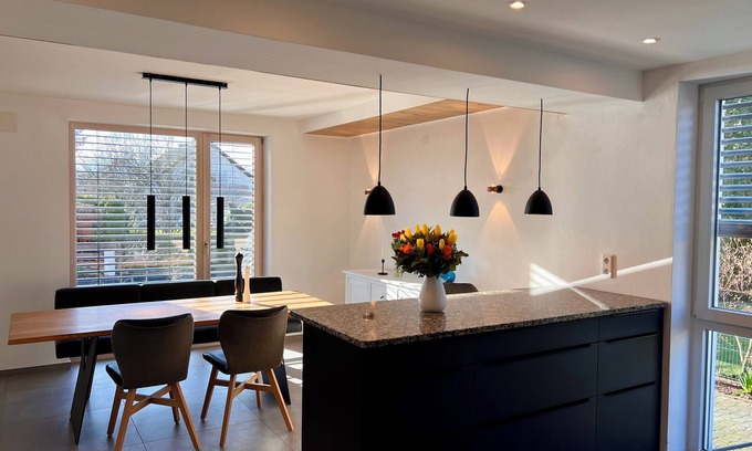 Herzogenaurach Casa | Viel Platz, Licht & Ruhe und Comfort mit Großer Terrasse in Herzogenaurach