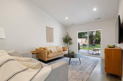 Rapid City Casa | Vienna's Modern Retreat