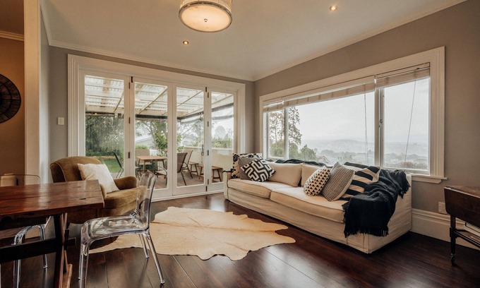 Mount Eden Casa | View 14 - Spacious villa in the heart of Mt Eden - sleeps 10 guests