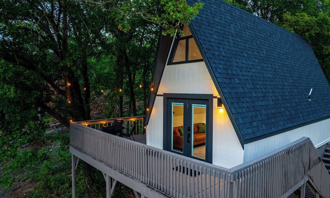 Lampe Casa | Views! Modern A-Frame w/ Private Hot Tub & Firepit