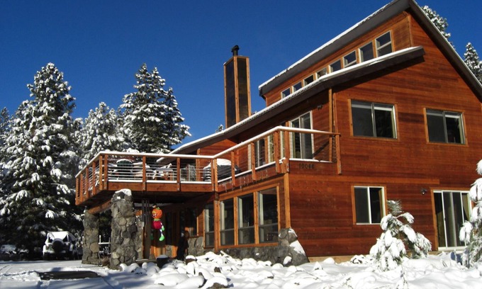 Olympic Heights Casa | Vistas de Northstar y Mt Rose, jacuzzi en 600 pies cuadrados. Cubierta, cerca del centro