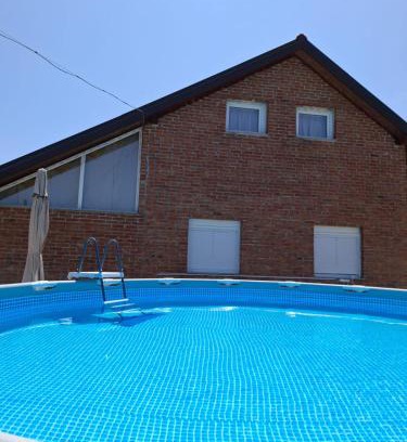 Mladenovac Casa | VIKENDICA GARAŠKI KUTAK
