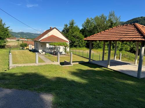 Ljubovija Casa | Vikendica Lazic