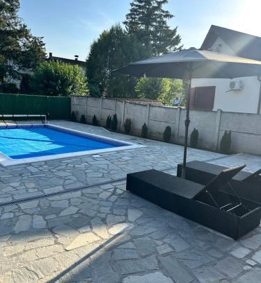 Veliko Gradiste Apartamento | Vikendica sa bazenom Beli bagrem
