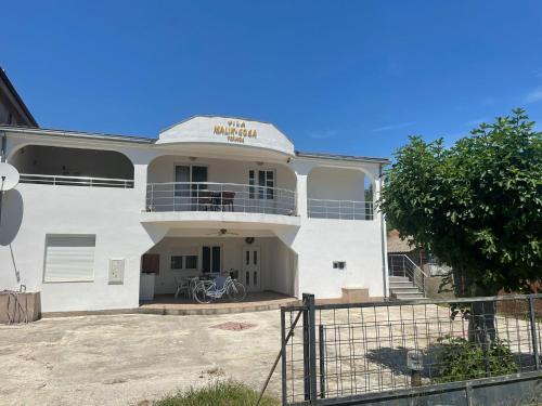 Bregvija Apartamento | Vila Goga
