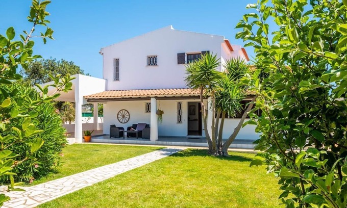 Patroves Chalet De Esquí | Vila Guerreiro