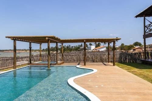 Cajueiro da Praia Casa | Vila Insular - Beira-mar - 3 casas p/até 36