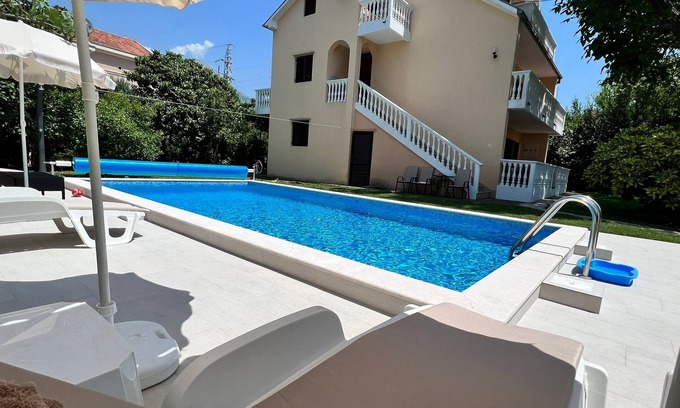 Herceg Novi Villa | Vila Iva apartamentos Herceg Novi