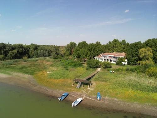Sarulesti Apartamento | Vila Lac - Ecohotel - Domeniul Sarulesti by the Lake