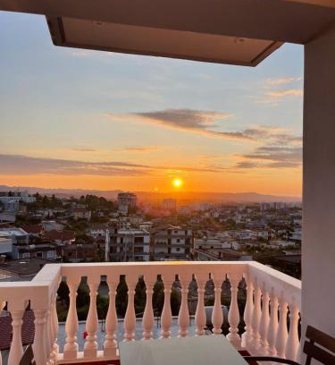 Kamez Casa | Vila Nikollaj