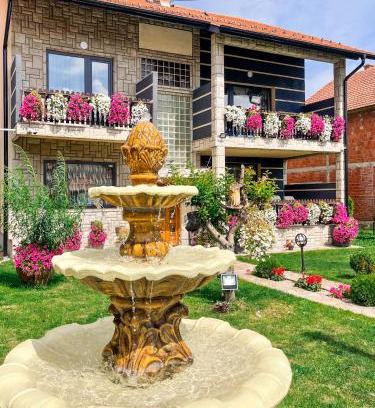 Sjenica Apartamento | Vila Petunija