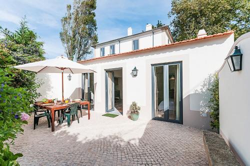 Sintra Chalet De Esquí | Vila Santa Maria - Cosy Guest House