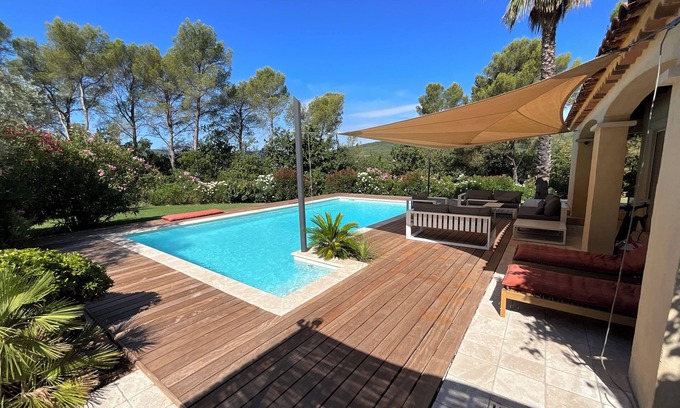 Cuers Casa | Villa à 25 Minutes de la mer Avec Piscine Dans un Grand Jardin Arboré