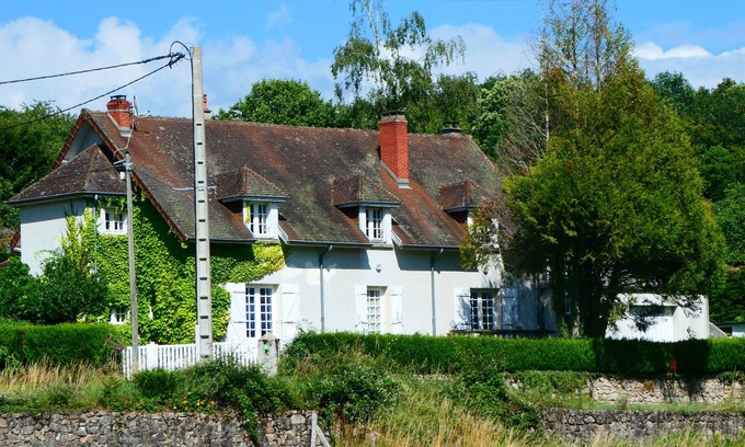 Poil Villa | Villa Squirrel