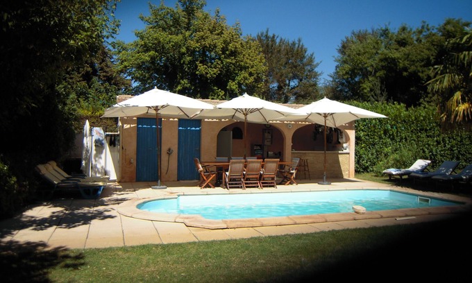 Mondragon Villa | Villa 10/12 pers piscina privada 8x4 y totalmente equipada Pool House
