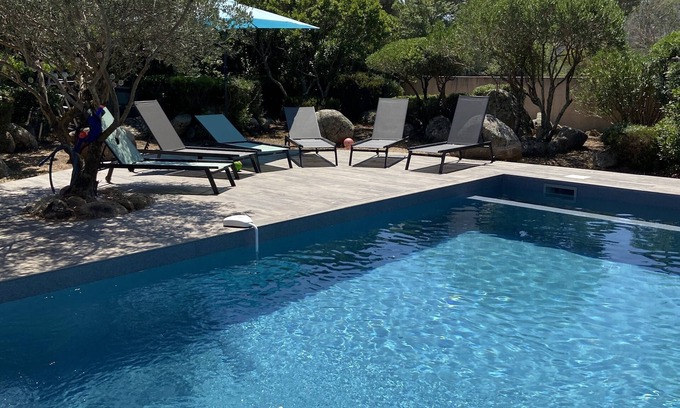 Porto-Vecchio Villa | VILLA 2-8 personas ENCANTO Y CONFORT A 4 KM DE LAS PLAYAS Y DEL CENTRO DEL PUEBLO