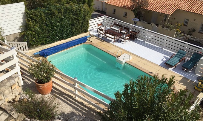 Carnoux-en-Provence Casa | Villa 3 Chambres + 2 Studios Piscine spa vue mer 5'cassis 10'calanques