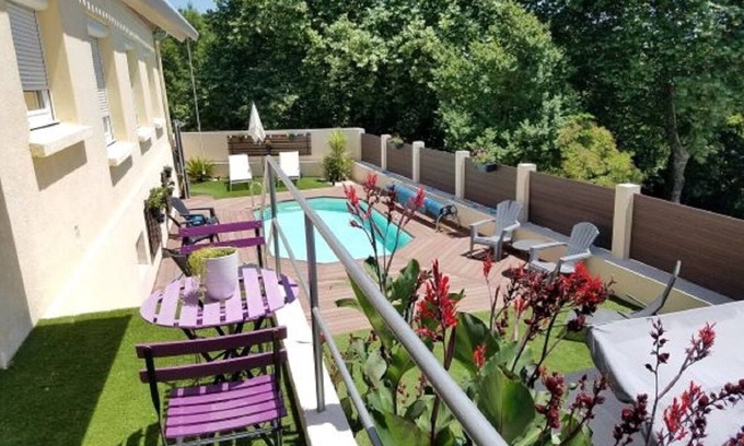 Verdun-en-Lauragais Villa | Villa 4 bedrooms /4 bathrooms - 9 pers. - Swimming pool - Nice amenities - Green setting